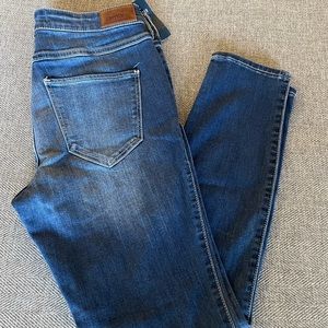 HOLLISTER| High rise classic stretch jeans